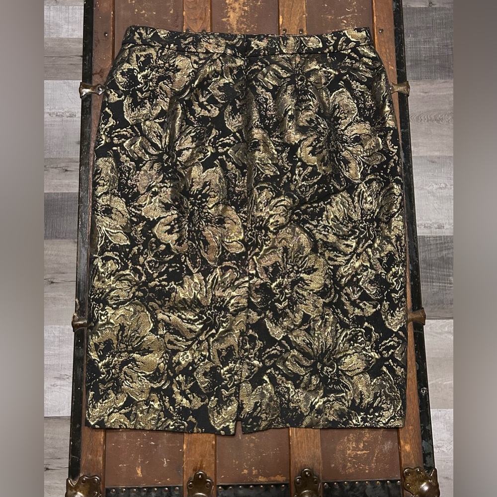 Calvin Klein gold floral embossed pencil skirt size 10 - Picture 5 of 6
